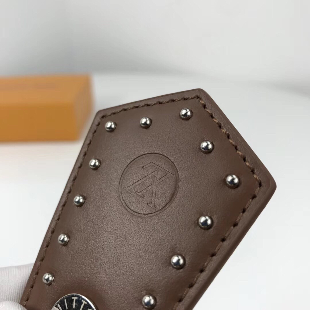 LEGACY ENCHAPE BAG CHARM AND KEY HOLDER M62800