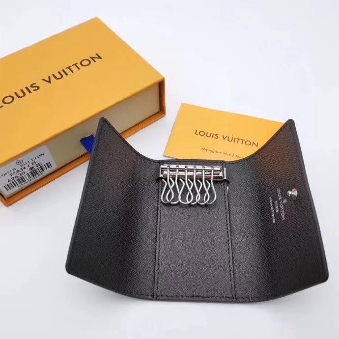 LV 6 KEY HOLDER M62630
