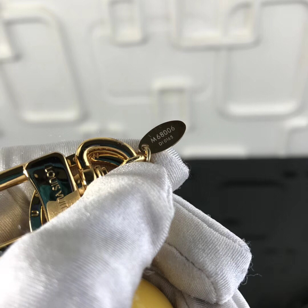 LV Accessories M58001