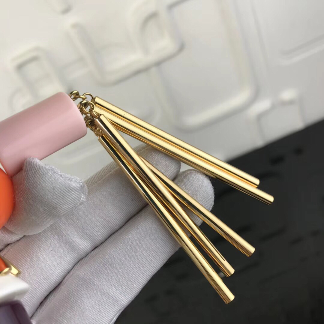 LV Accessories M58001