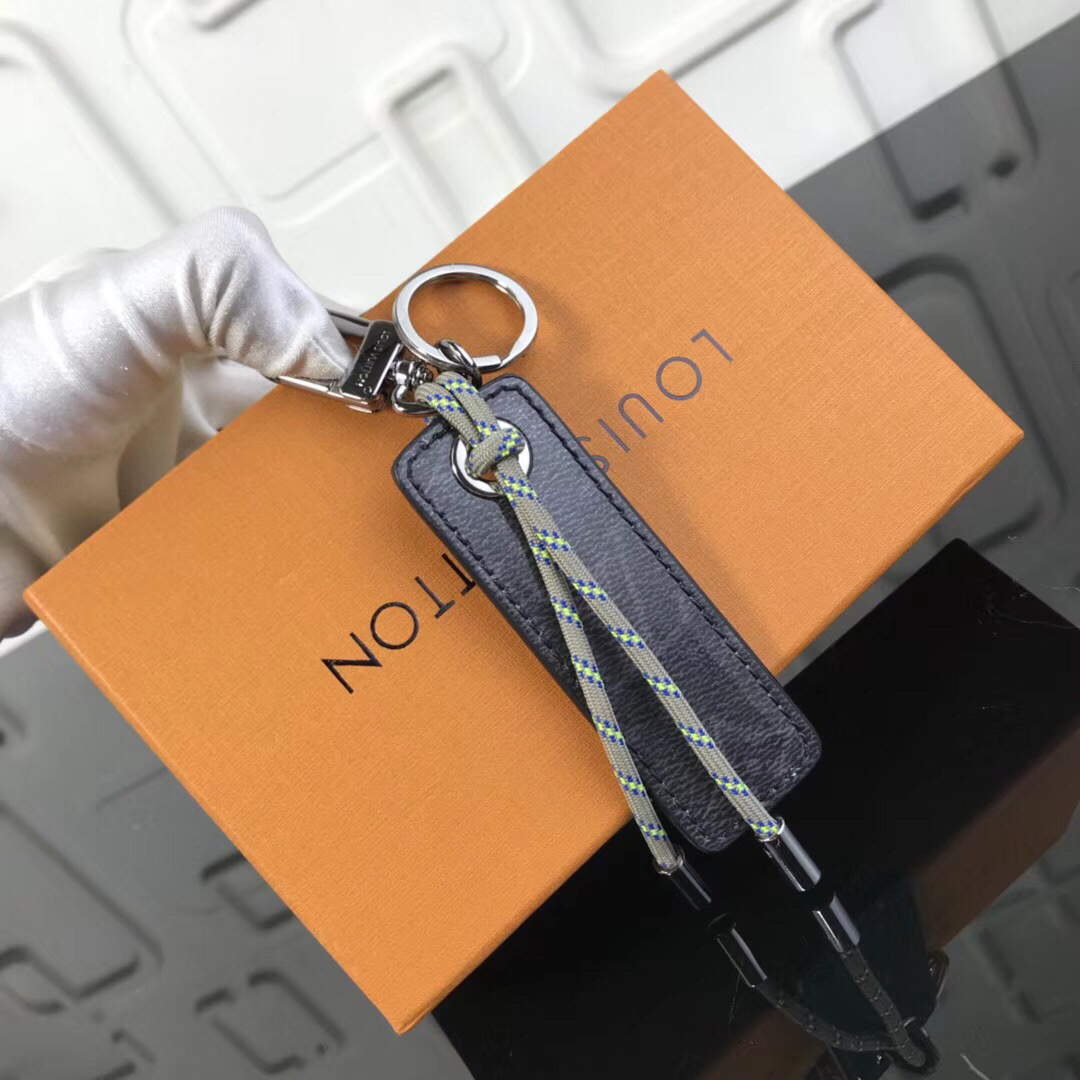 LV Accessories M63338