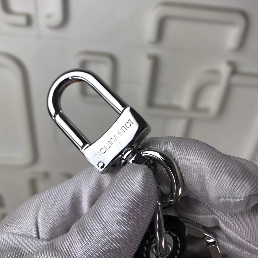 LV Accessories M63634