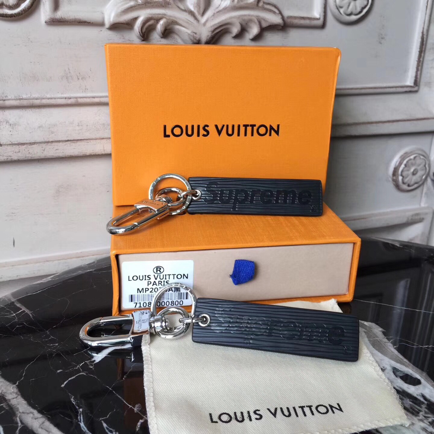 LV Accessories MP2074
