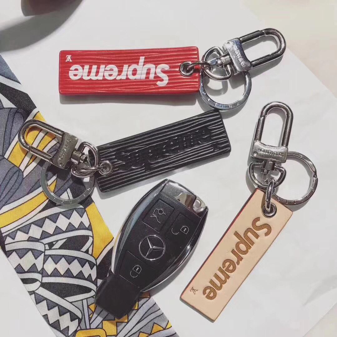 LV Accessories MP2074