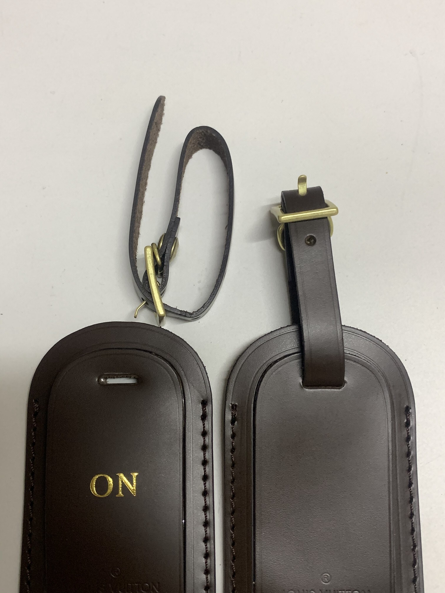 LV Accessories Tag 111108GP