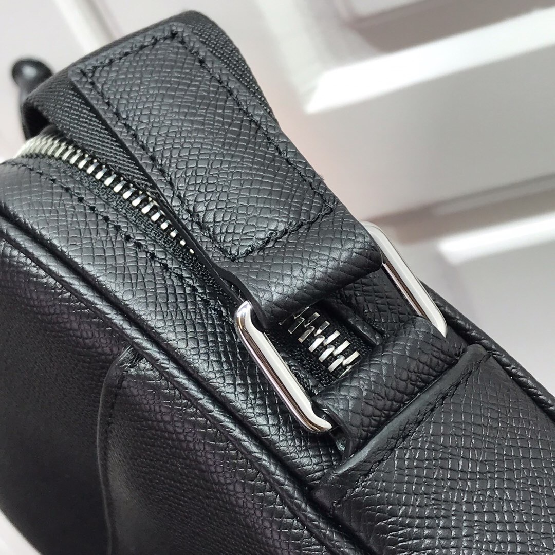 LV ALEX MESSENGER BB M30265