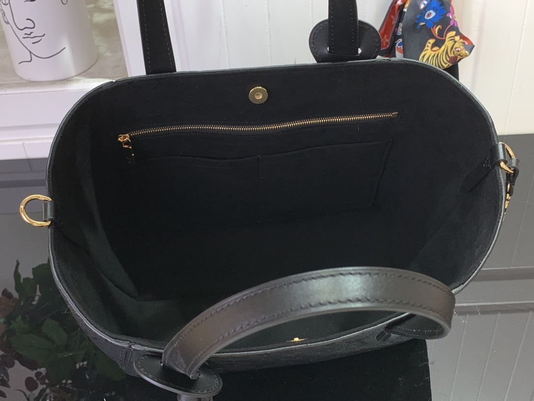 LV ALL IN ONE m25858