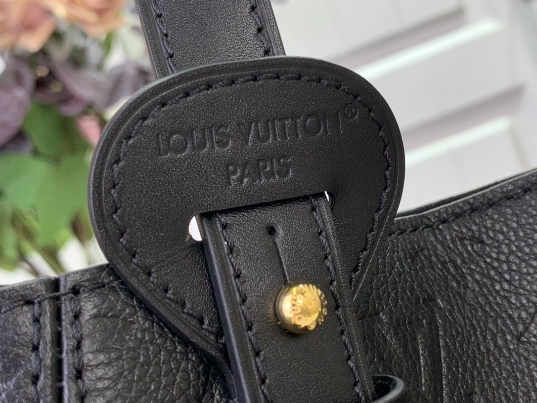 LV ALL IN ONE m25858