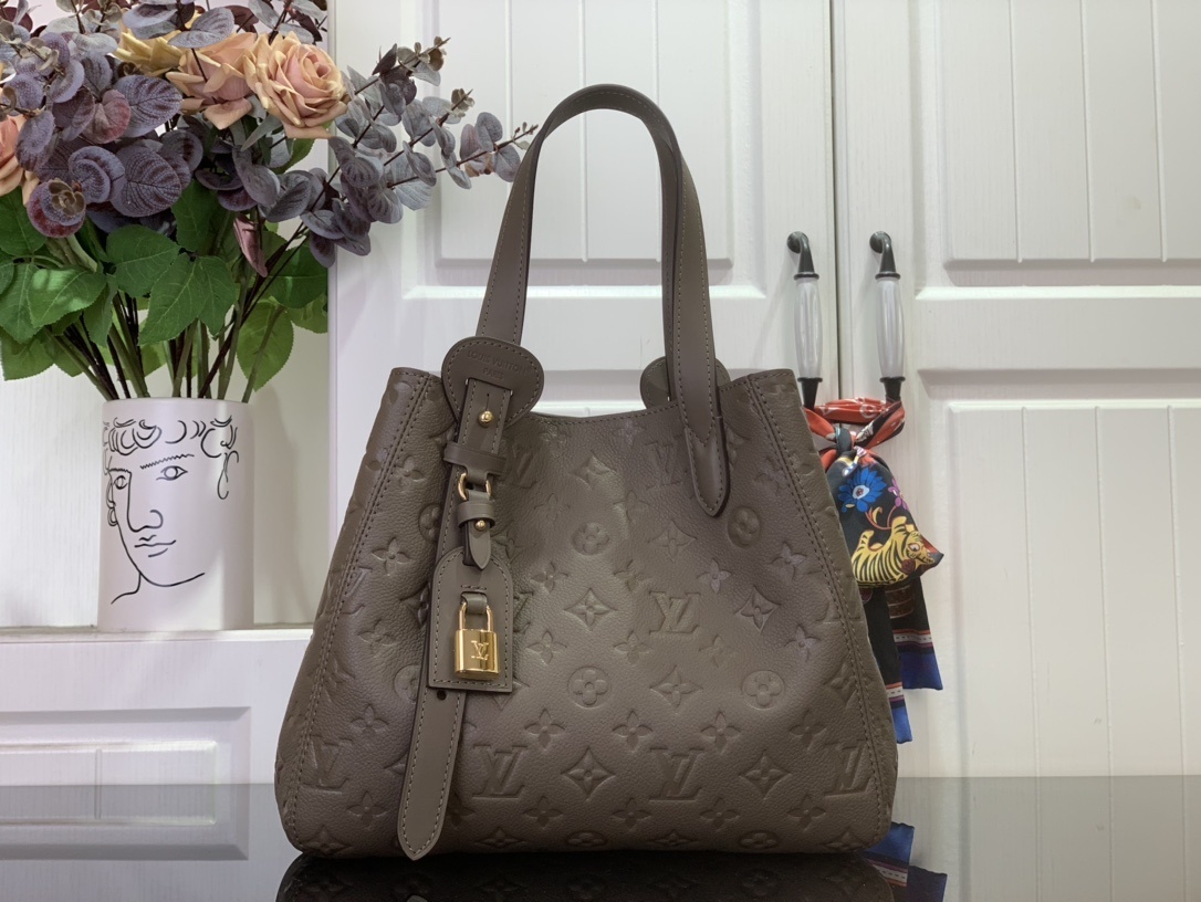 LV ALL IN ONE m25890