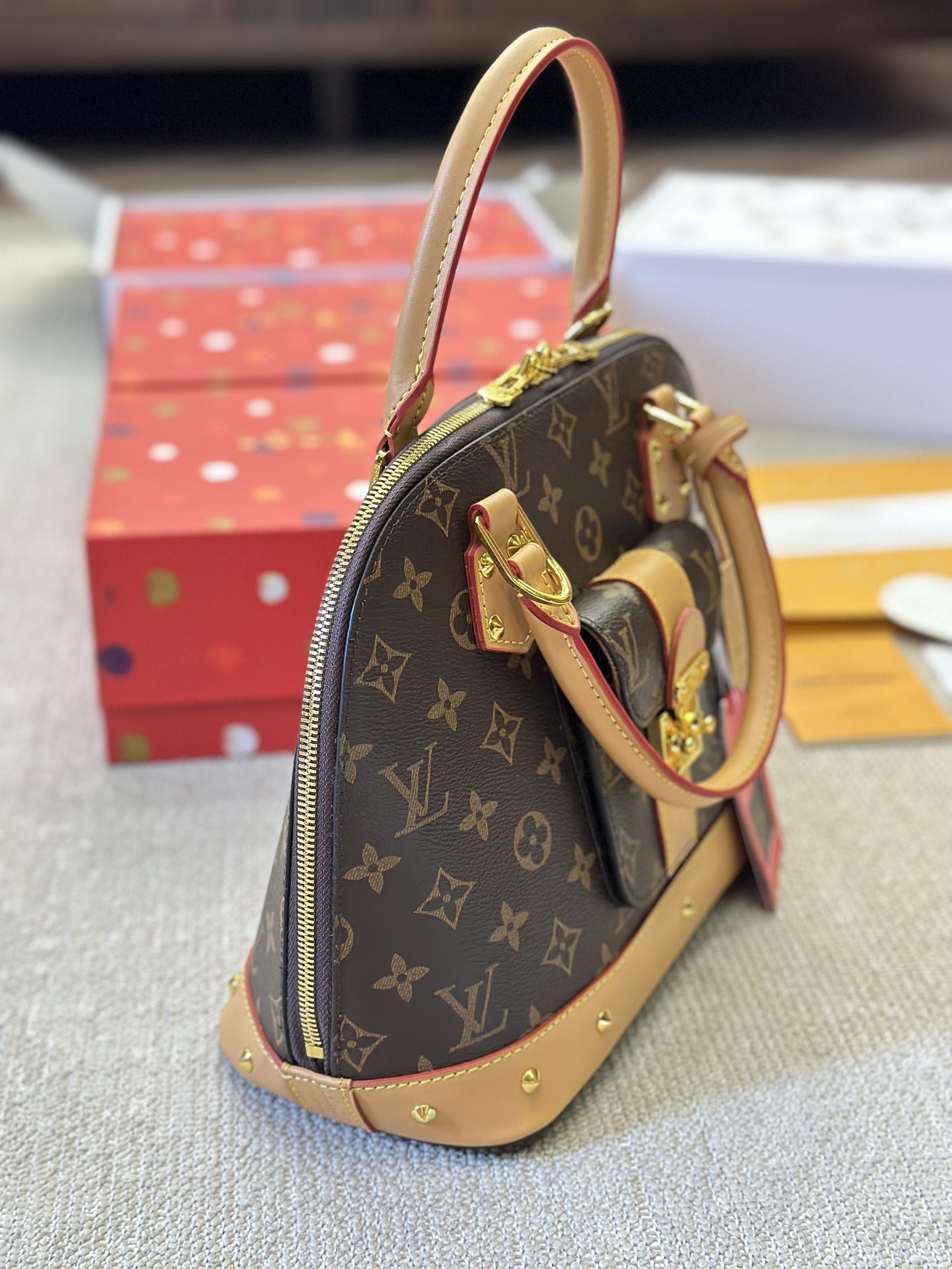LV Alma 4106T 
