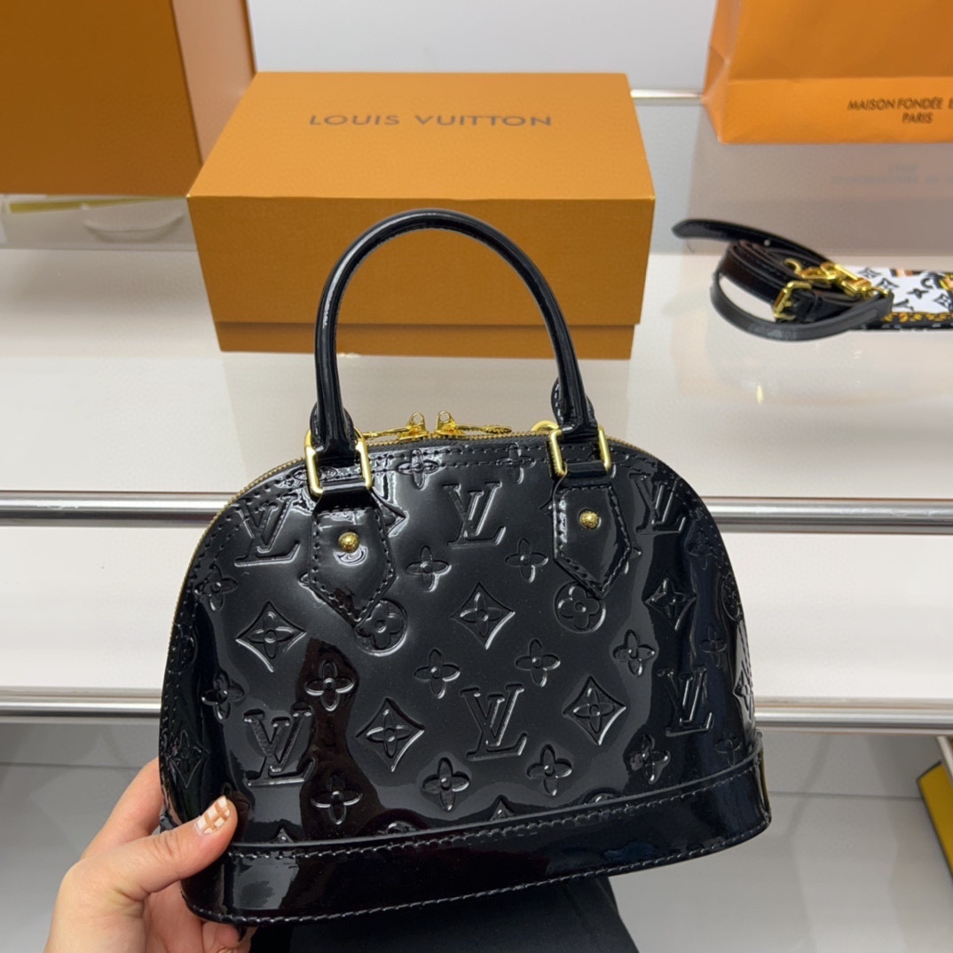 LV Alma 4106T 