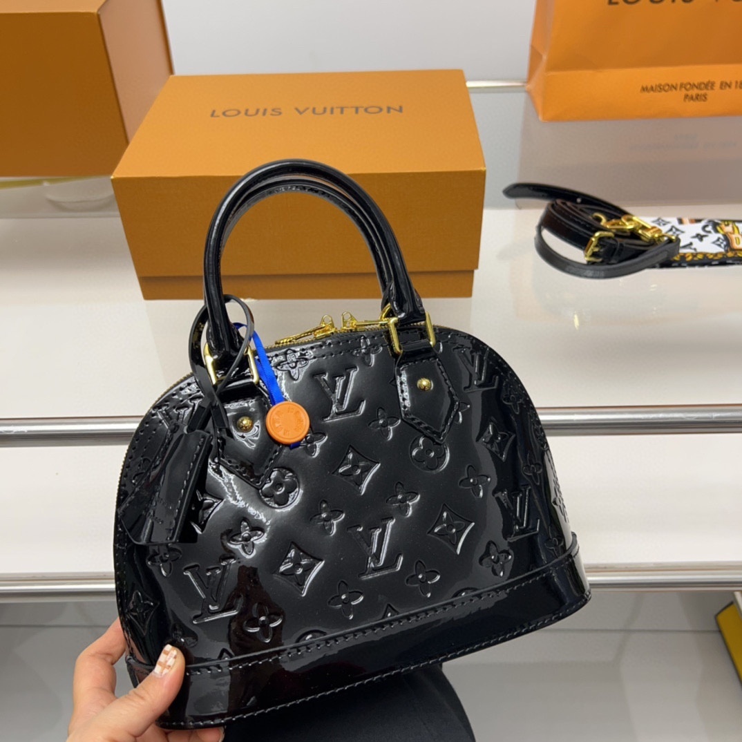 LV Alma 4106T 