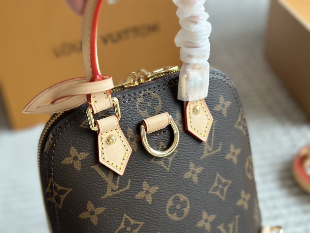 LV Alma 4106T 