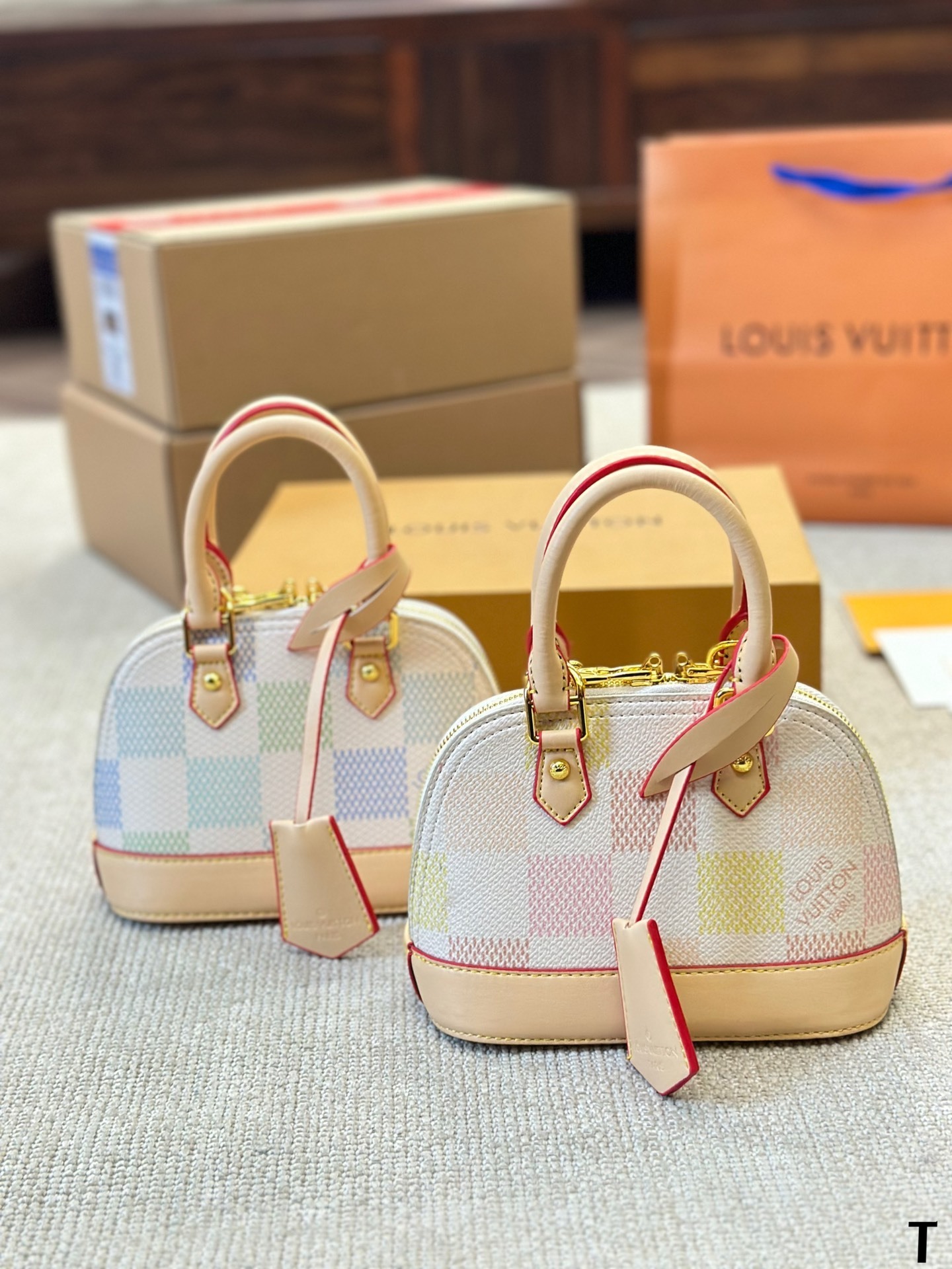 LV Alma 4106T 