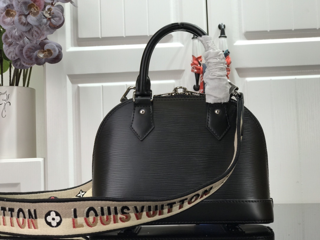LV ALMA BB M57426 