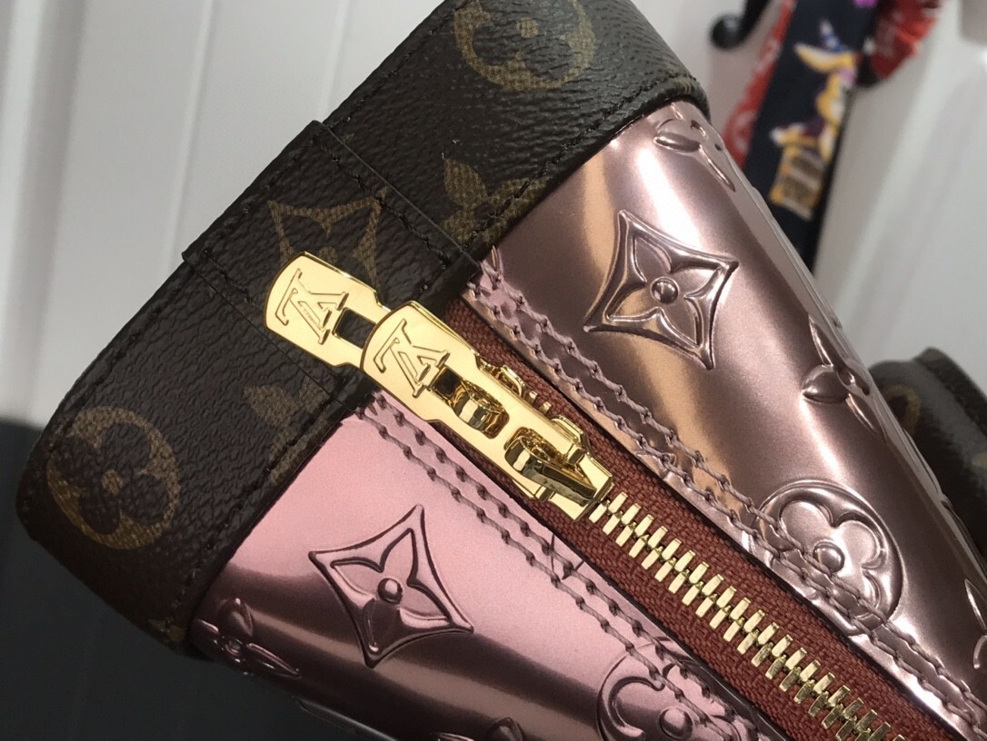 LV ALMA BB M91606