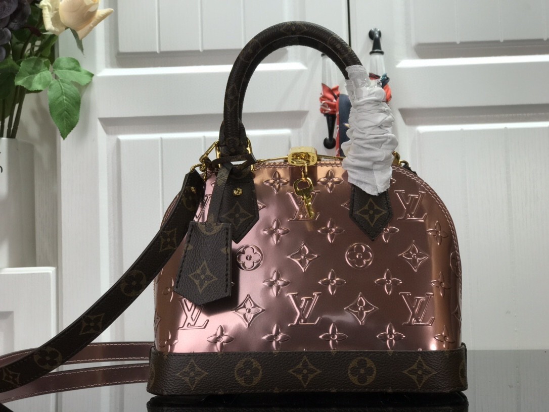 LV ALMA BB M91606