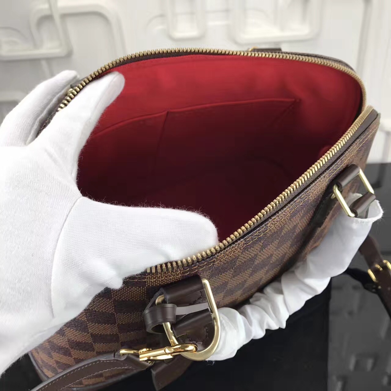 LV ALMA Handbag M53151