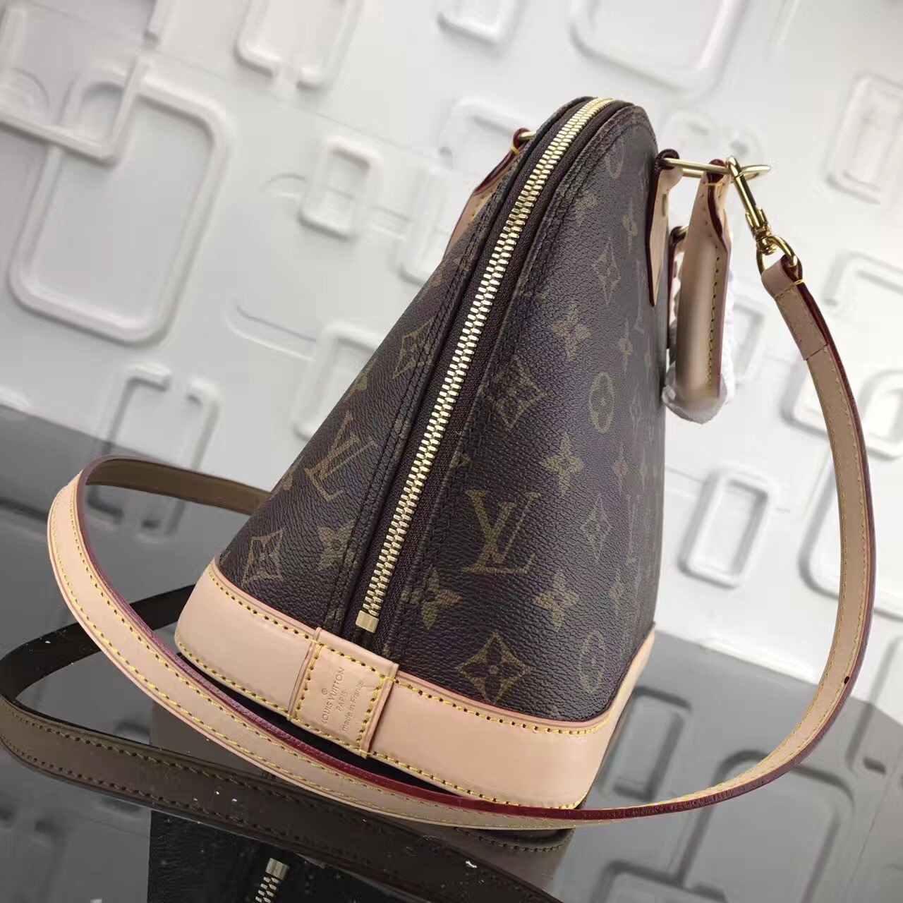 LV ALMA Handbag M53151