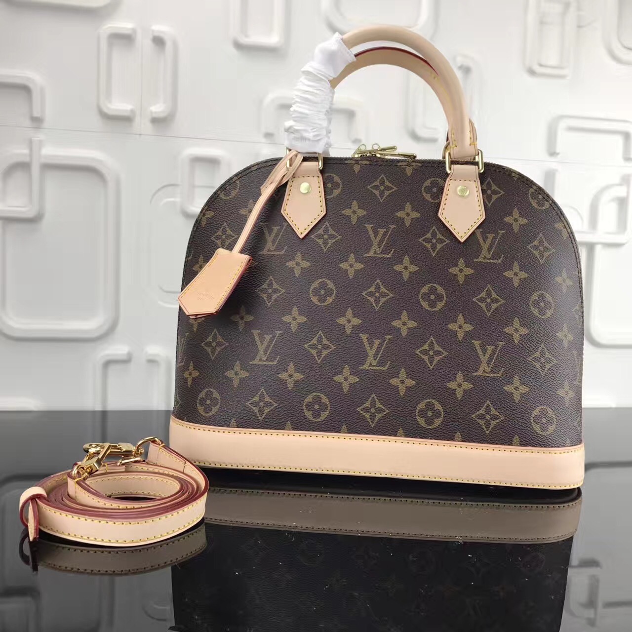 LV ALMA Handbag M53151