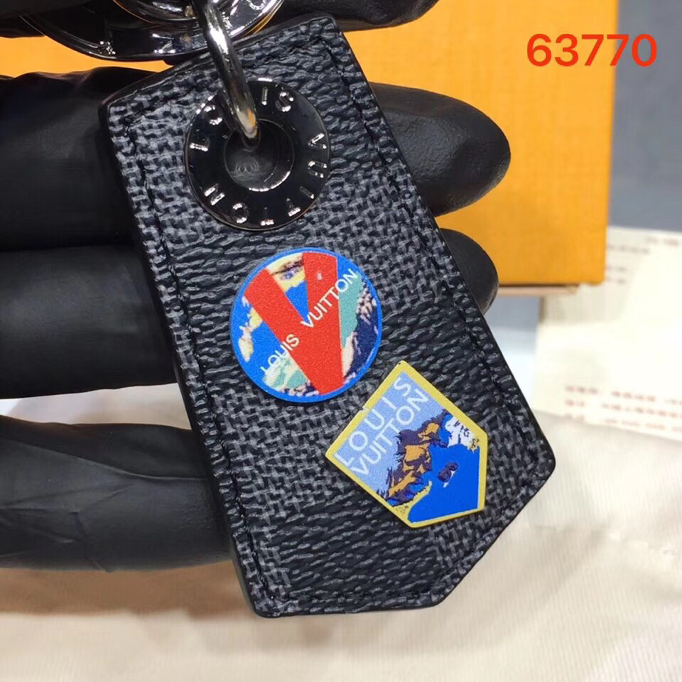 LV ALPES SMALL ENCHAPPE BAG CHARM AND KEY HOLDER M63770