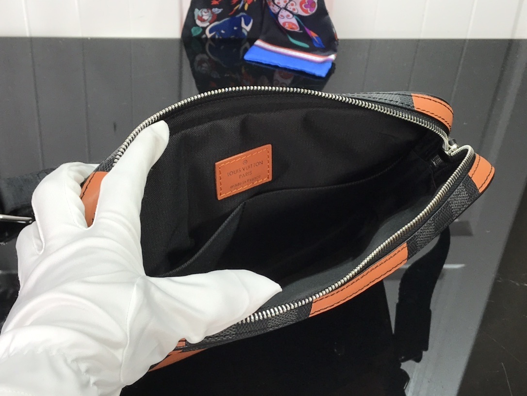 LV ALPHA MESSENGER N40408