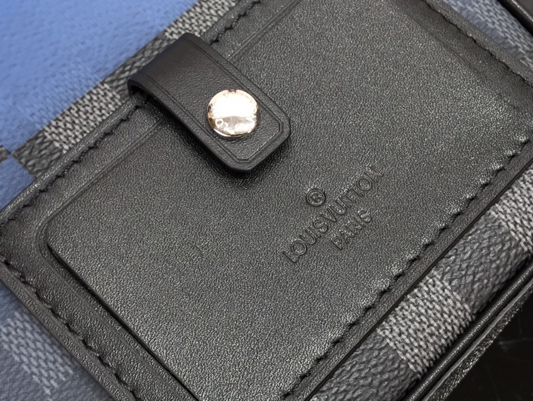 LV ALPHA MESSENGER N40408