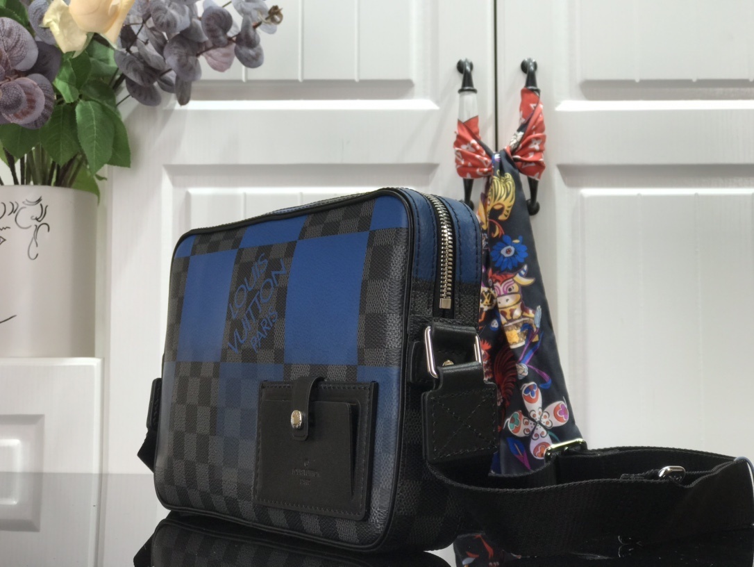 LV ALPHA MESSENGER N40408