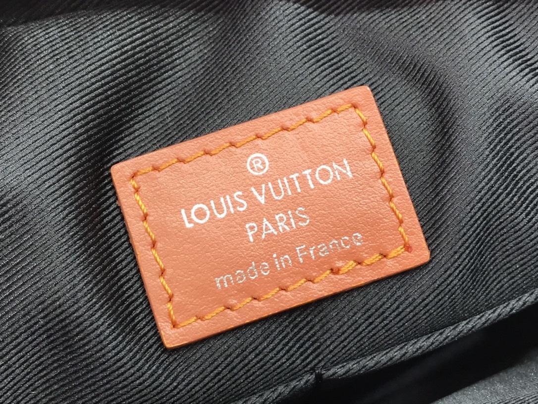 LV ALPHA MESSENGER N40408