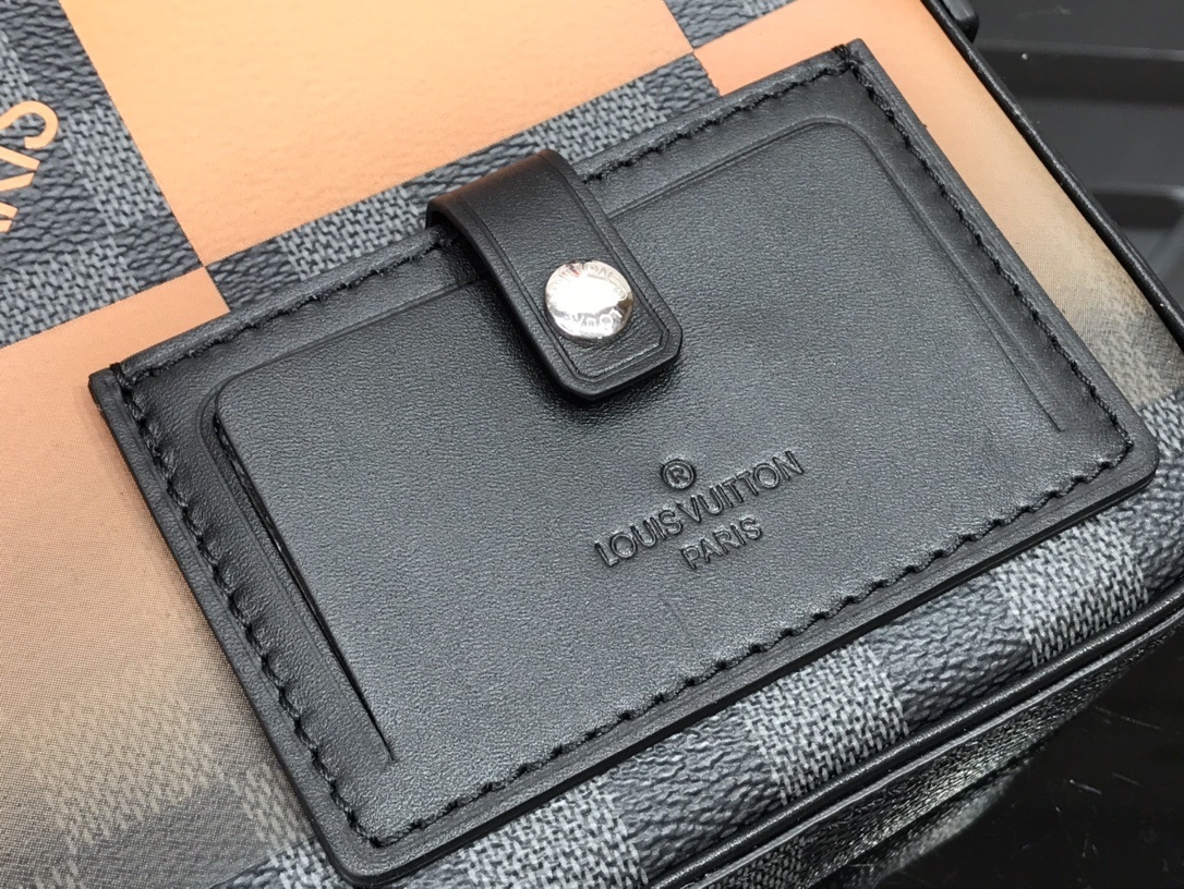 LV ALPHA MESSENGER N40408