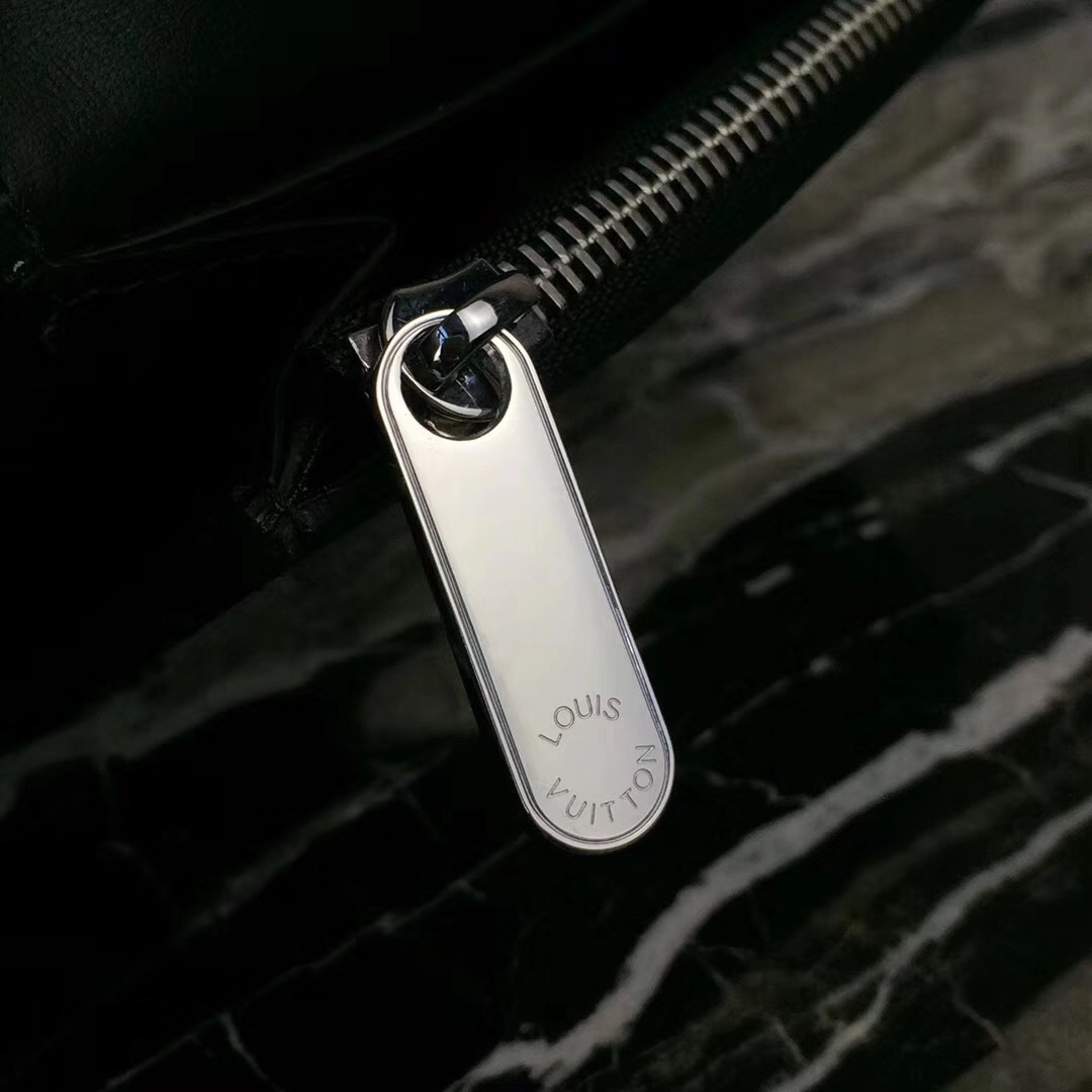 LV ANAE wallet M64050 