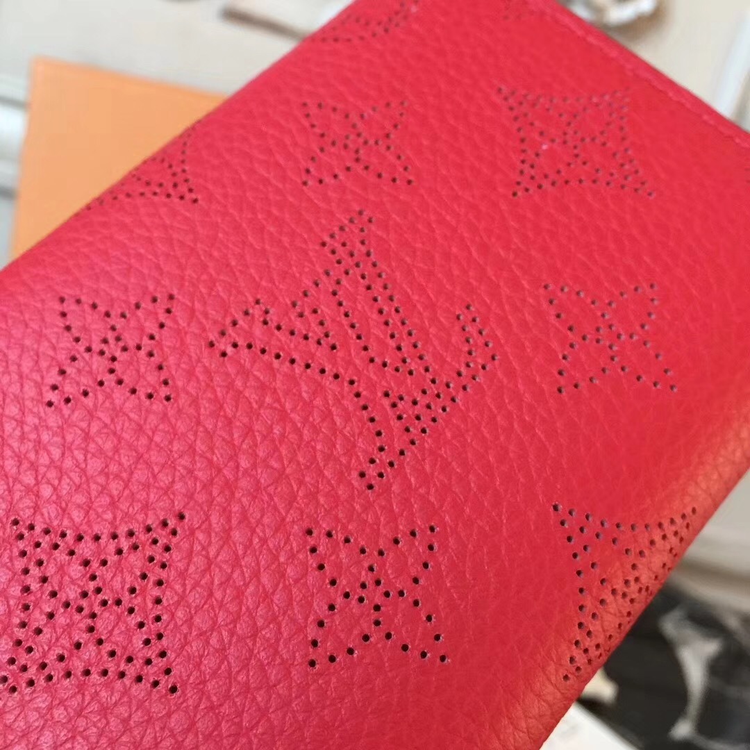 LV ANAE wallet M64050 