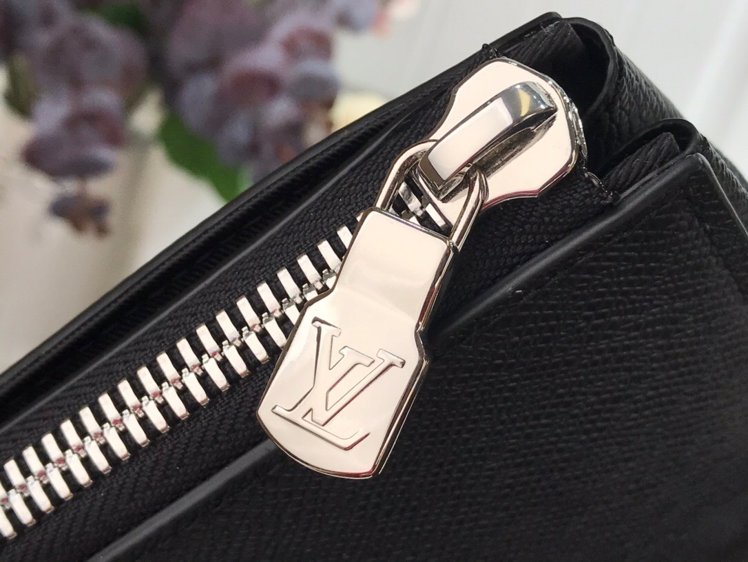 LV ANTON TOTE M33433