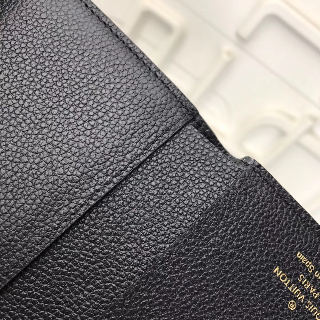 LV ARIANE wallet M64148