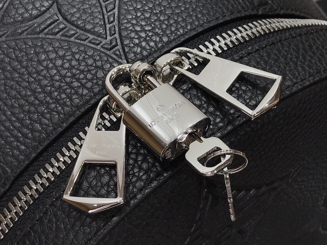 LV ARMAND BACKPACK M57288