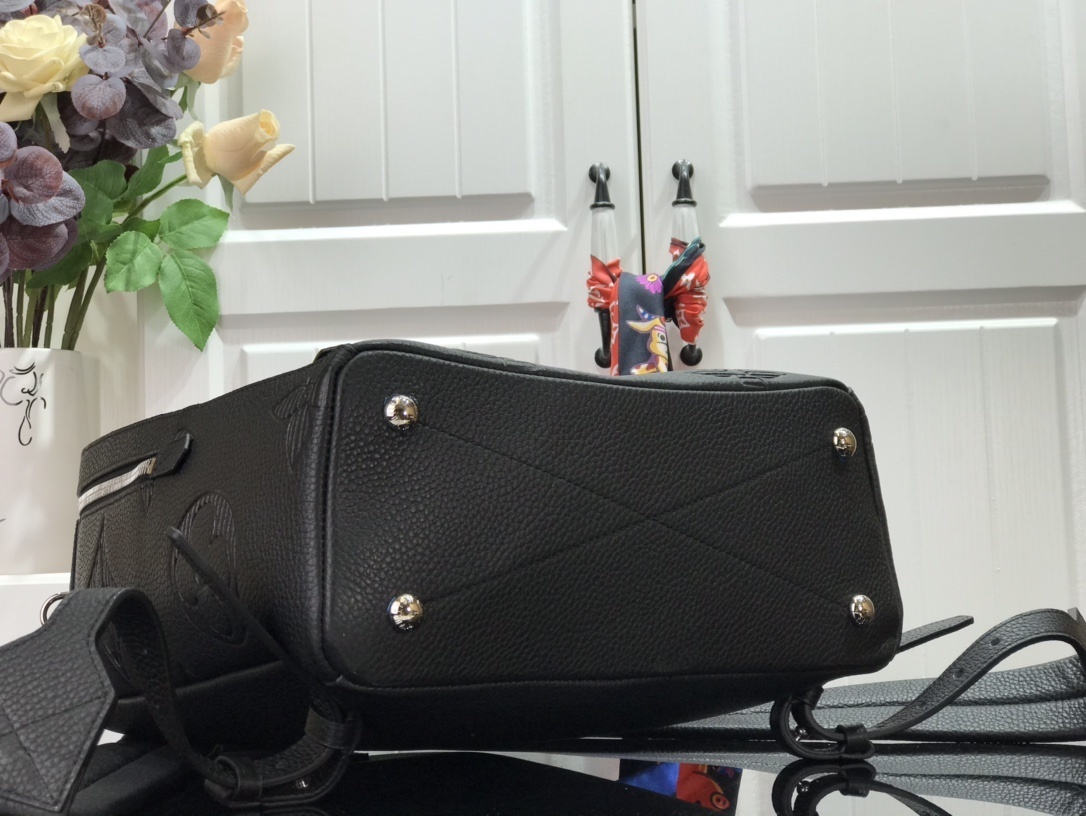 LV ARMAND BACKPACK M57288