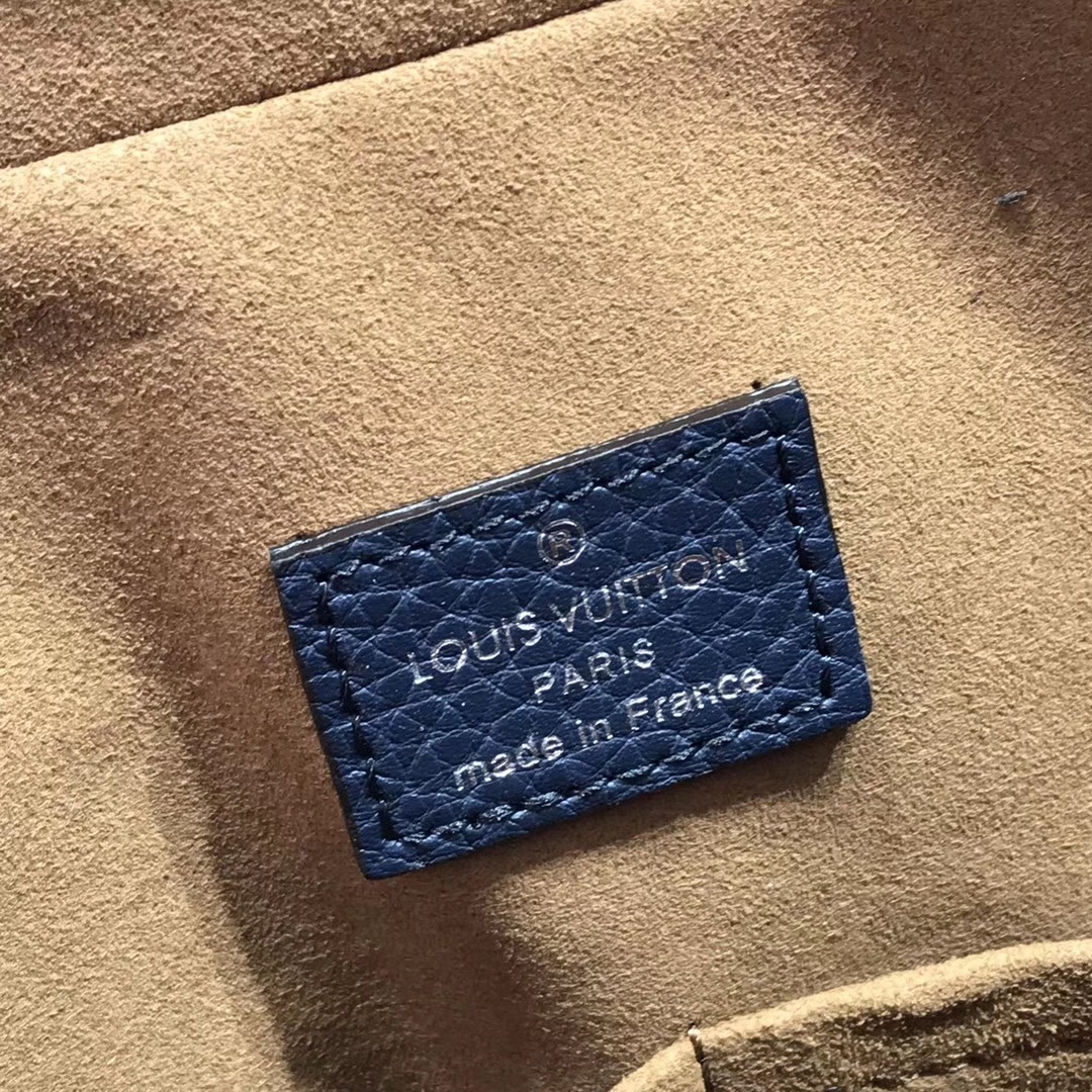 LV ARMAND BRIEFCASE M42680