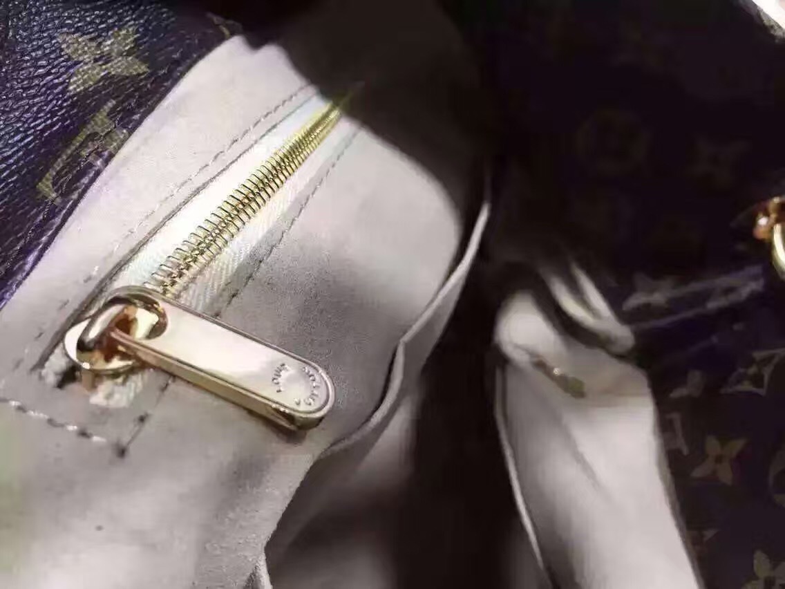 LV ARTSY GM BAG M40259