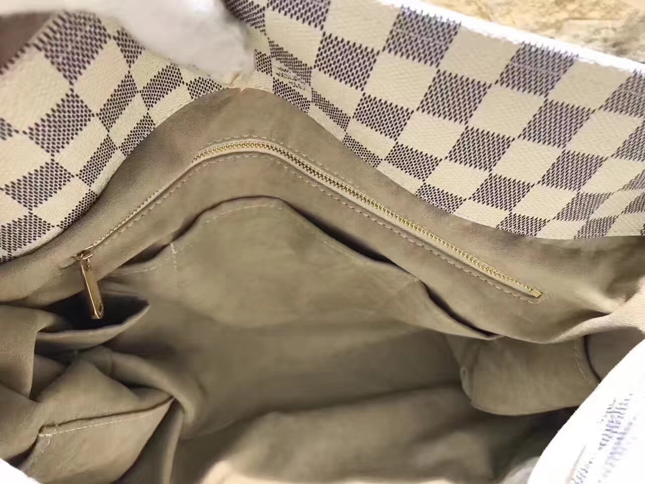 LV ARTSY GM BAG M40259