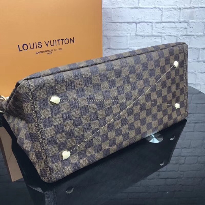 LV ARTSY MM BAG M40249