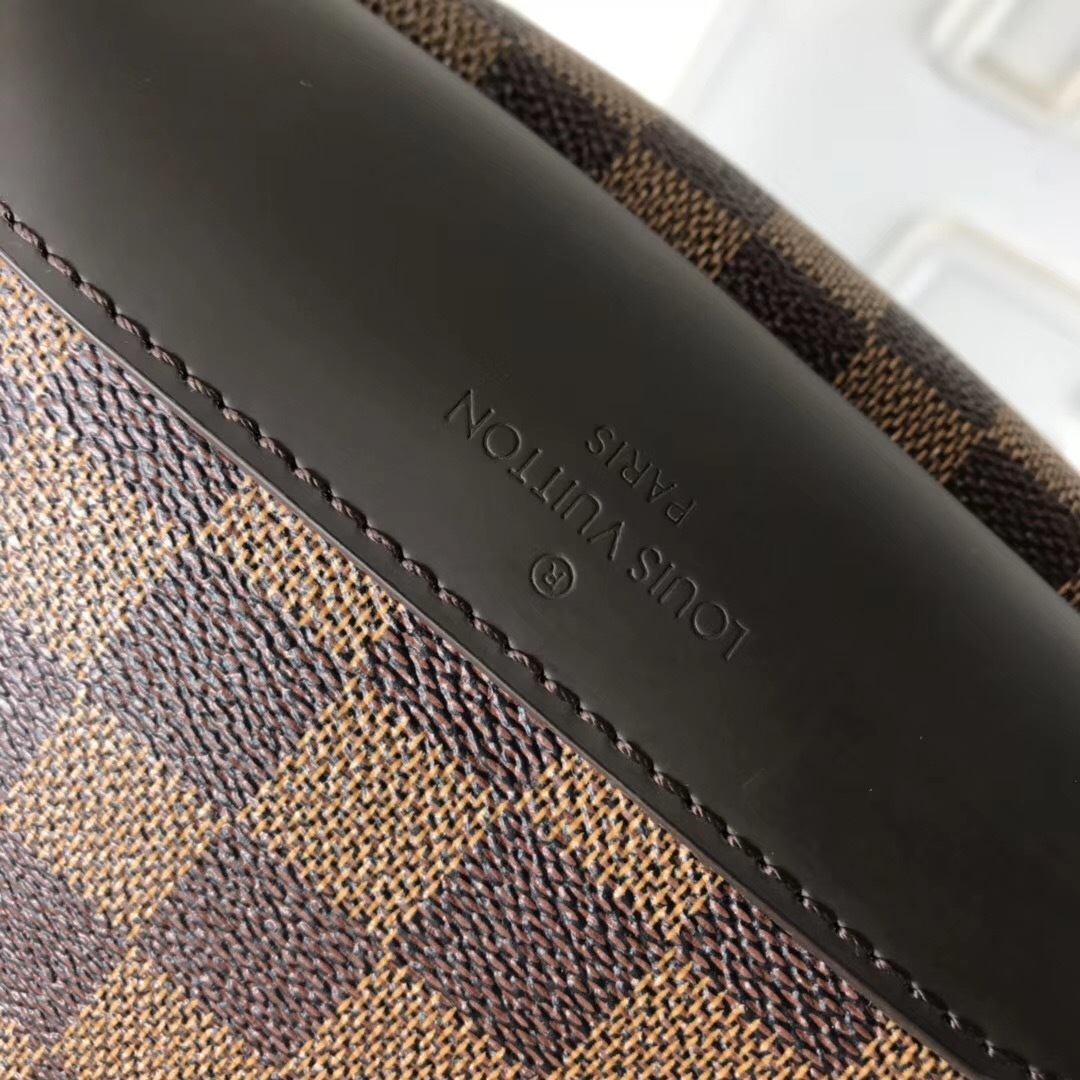 LV AVENUE Sling Bag  N41719