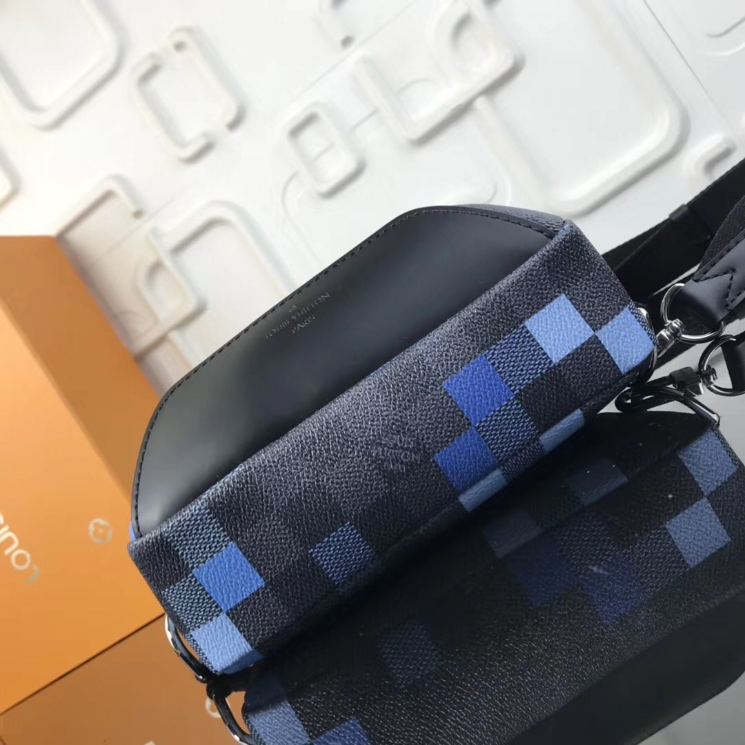 LV AVENUE Sling Bag  N41719LG