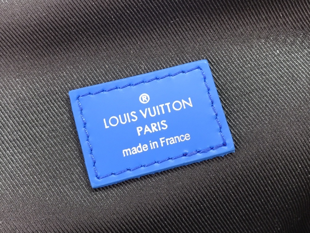 LV AVENUE SLING BAG N40403