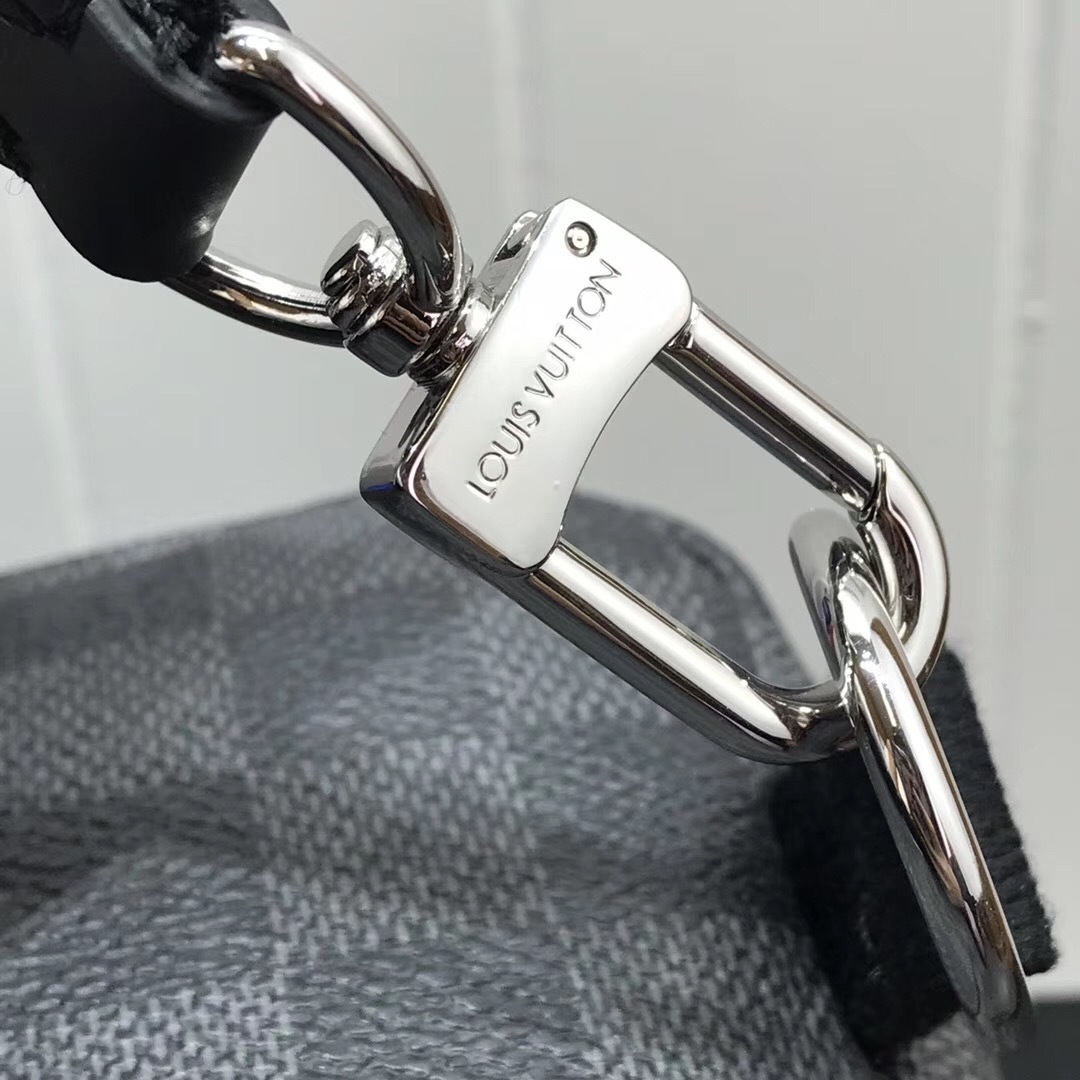 LV AVENUE SLING BAG N41719DT