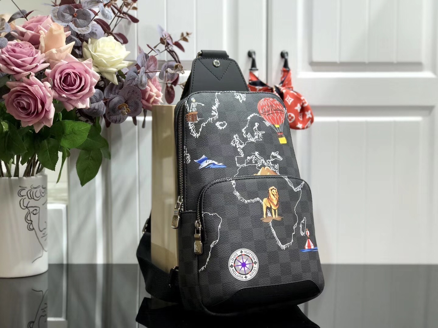 LV AVENUE SLING BAG N41719DT