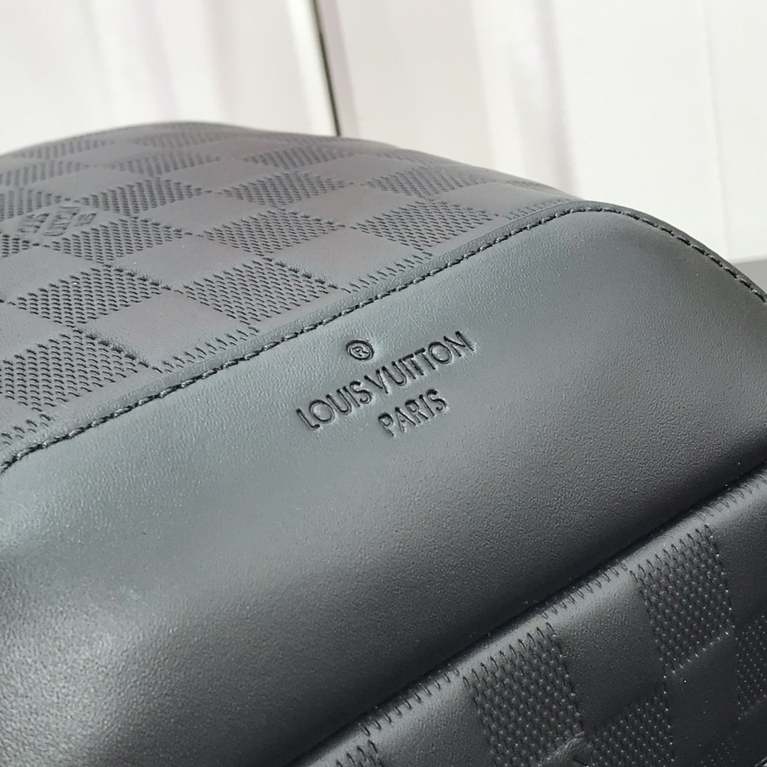 LV AVENUE SLING BAG N41720