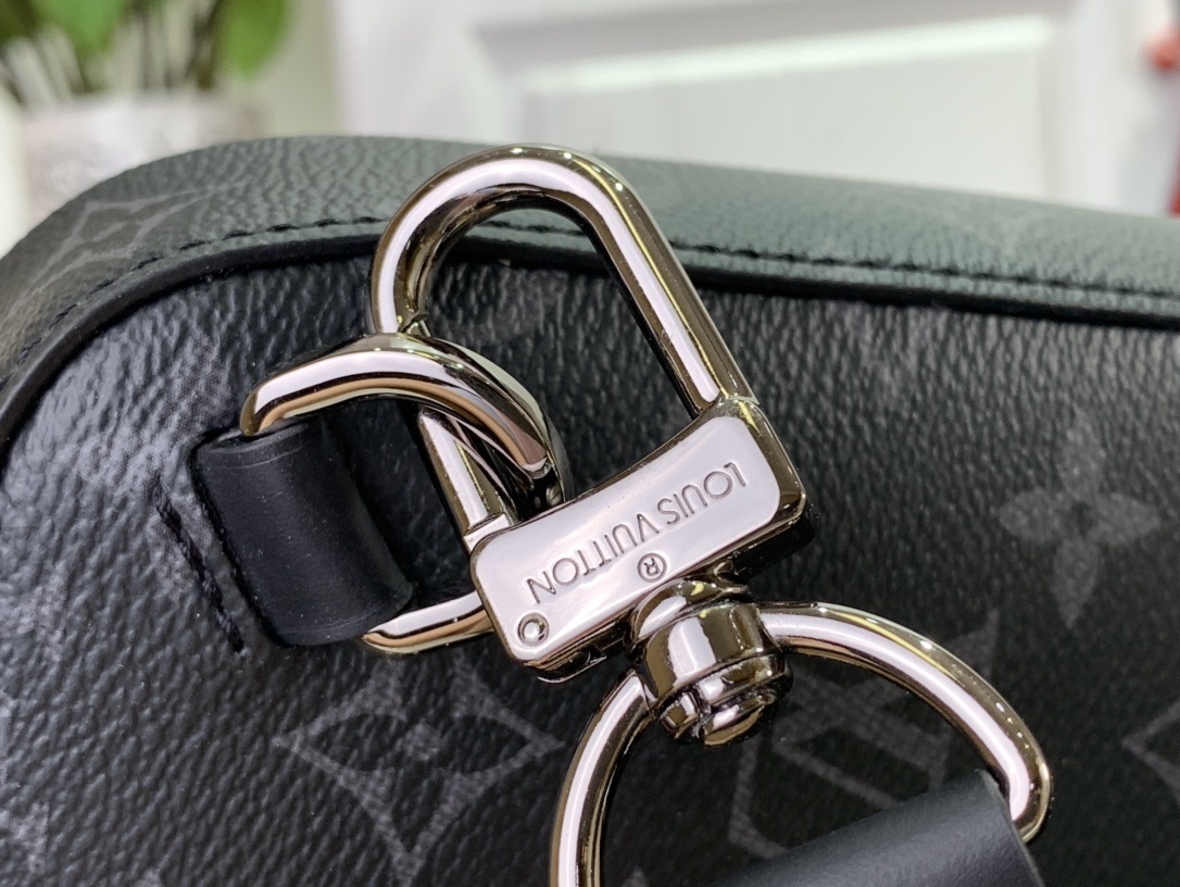 LV Avenue Slingbag PM M47137 