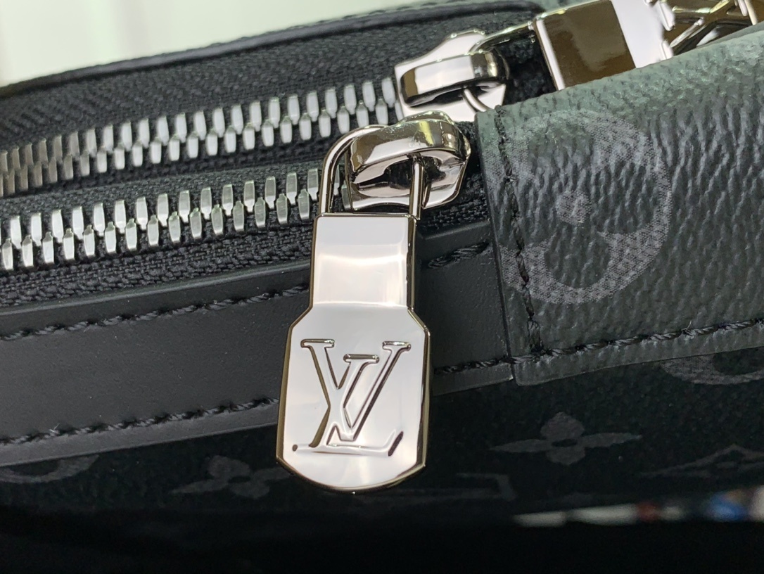 LV Avenue Slingbag PM M47137 