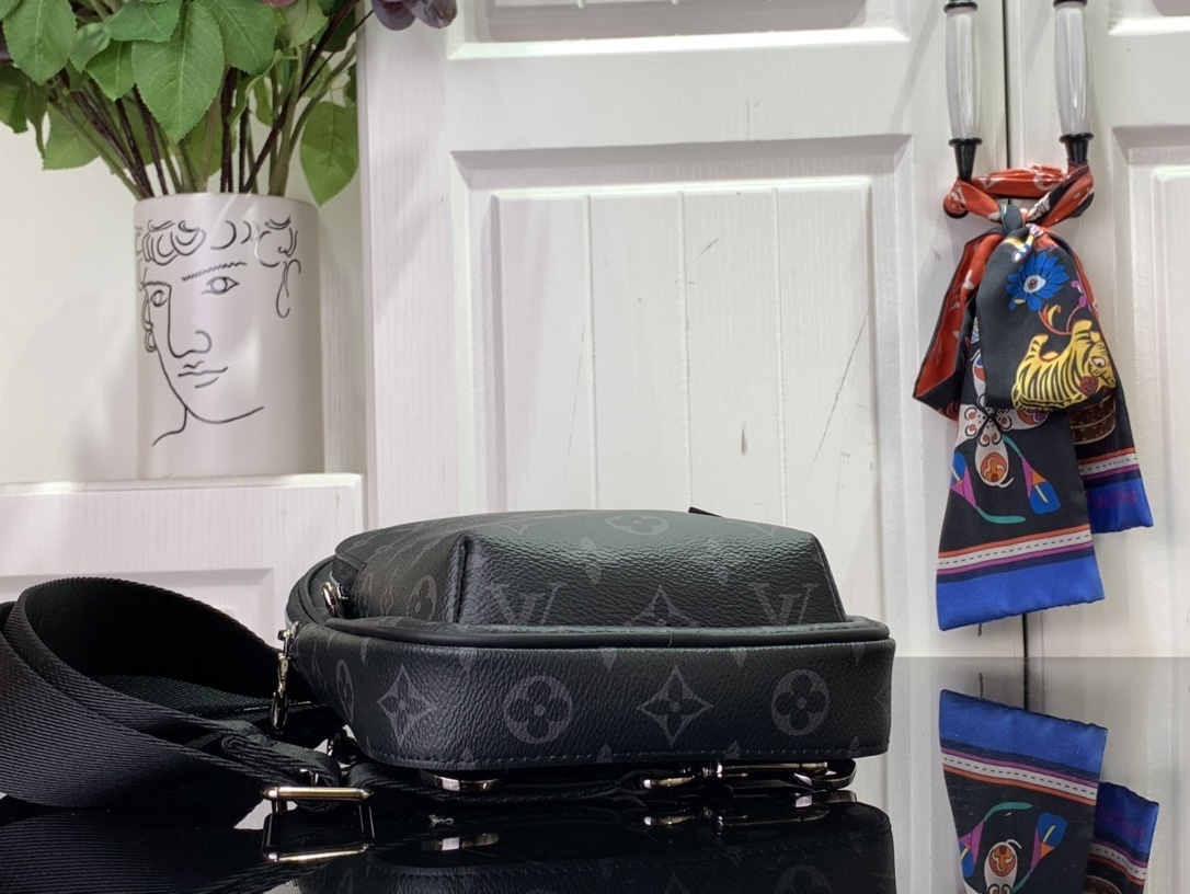 LV Avenue Slingbag PM M47137 