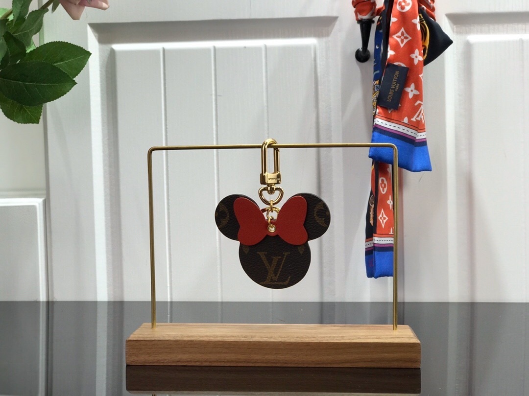 LV BAG CHARM AND KEY HOLDER 111128A